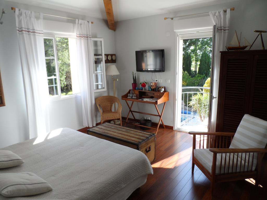 Chambres D'Hotes La Colombiere 콜롱비에 외부 사진
