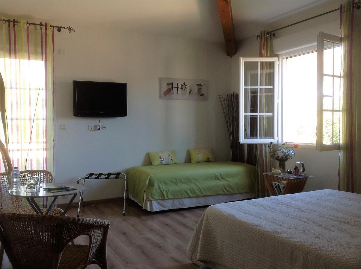 Chambres D'Hotes La Colombiere 콜롱비에 외부 사진